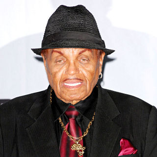 Joe Jackson in 2009 BET Awards - Press Room