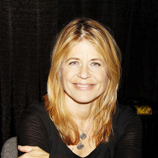 Linda Hamilton in Big Apple Comic Con 2009 - wenn5371413