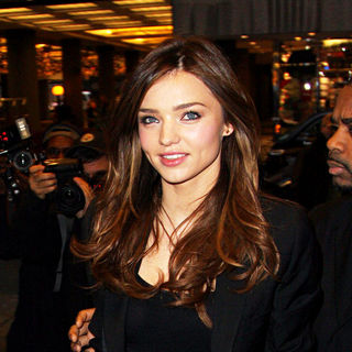 Miranda Kerr in Miranda Kerr outside MTV Studios