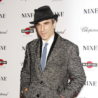 Daniel Day-Lewis in New York Premiere of 'Nine' Sponsored by Chopard