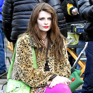 Mischa Barton in On the set of 'Law & Order: Special Victims Unit'