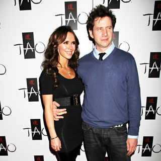 Jennifer Love Hewitt, Jamie Kennedy in The 4th annual 'TAO A Go Go' with special guest MC Jamie Kennedy