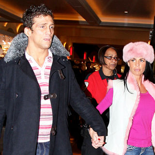 Katie Price, Alex Reid in Alex Reid and Katie Price, aka Jordan holding hands while shopping together
