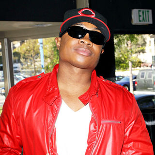 Sam Jones III in Relief Fund Pre-Oscar Gifting Suite Hosted by Silver Spoon Inc