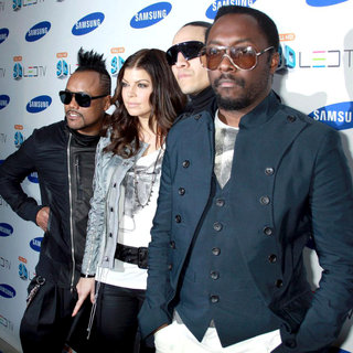 Black Eyed Peas in The Black Eyed Peas Launch The Samsung 3D LED TV - Arrivals