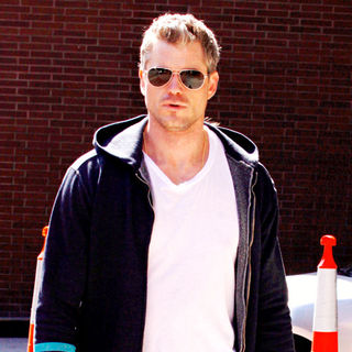 Eric Dane in Eric Dane departs a dental office in Beverly Hills