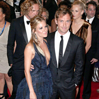 Sienna Miller, Jude Law in The Costume Institute Gala Benefit