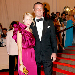 Naomi Watts, Liev Schreiber in The Costume Institute Gala Benefit