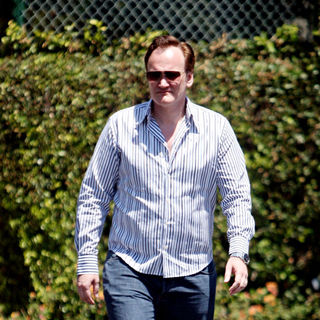 Quentin Tarantino in Quentin Tarantino Departs Cafe Med After Having Lunch