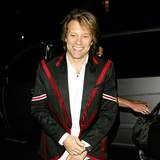Jon Bon Jovi is All Smiles as He Returns to His Hotel - wenn5503506