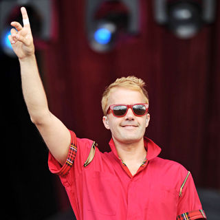 Jules De Martino, The Ting Tings in Wireless Festival