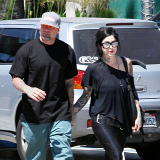 Jesse James, Kat Von D in Kat Von D and Jesse James Have Lunch Together at Urth Cafe