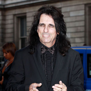 Alice Cooper in GQ Man of The Year Awards 2010 - Arrivals