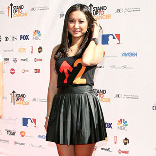 Brenda Song in 2010 Stand Up To Cancer - Arrivals