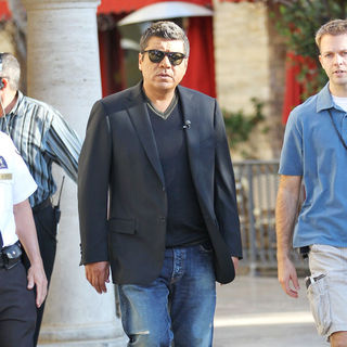 George Lopez in George Lopez Films An Interview for The Entertainment Television News Programme 'Extra'