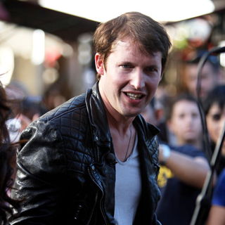 James Blunt Performing at The Grove in Hollywood - wenn5571266