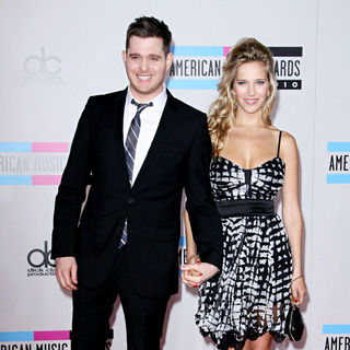 Luisana Lopilato in 2010 American Music Awards - Arrivals - wenn5575609