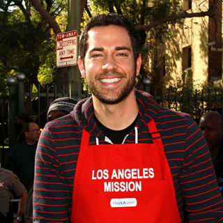 Zachary Levi in Celebrities Volunteer on Christmas Eve to Serve The Homeless - wenn5589376