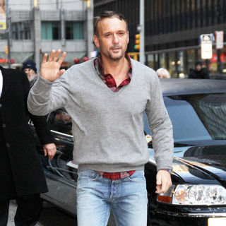 Tim McGraw in Tim McGraw Outside The Ed Sullivan Theater for 'The Late Show with David Letterman'