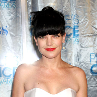 2011 People's Choice Awards - Arrivals