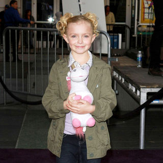 Elsie Fisher in Los Angeles Premiere of "Justin Bieber: Never Say Never"