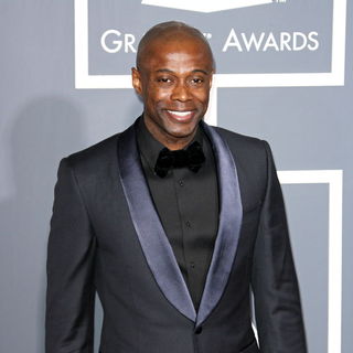 Kem in The 53rd Annual GRAMMY Awards - Red Carpet Arrivals