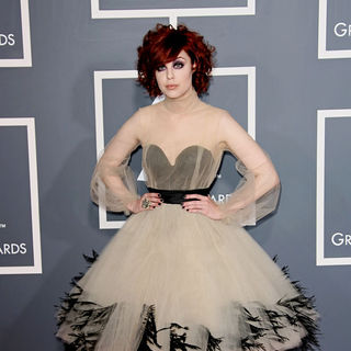 Anna Nalick in The 53rd Annual GRAMMY Awards - Red Carpet Arrivals