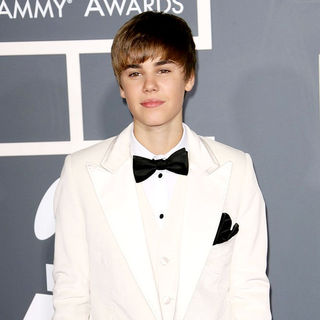 Justin Bieber in The 53rd Annual GRAMMY Awards - Red Carpet Arrivals
