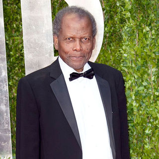 Sidney Poitier in 2011 Vanity Fair Oscar Party - Arrivals