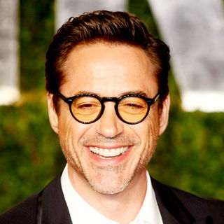 Robert Downey Jr. in 2011 Vanity Fair Oscar Party - Arrivals