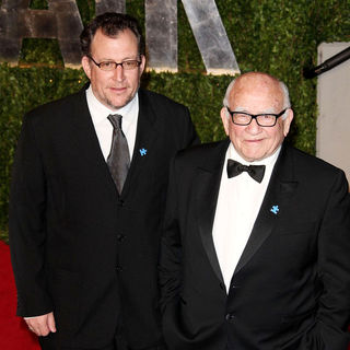 Matthew Asner, Ed Asner in 2011 Vanity Fair Oscar Party - Arrivals