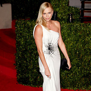Charlize Theron in 2011 Vanity Fair Oscar Party - Arrivals