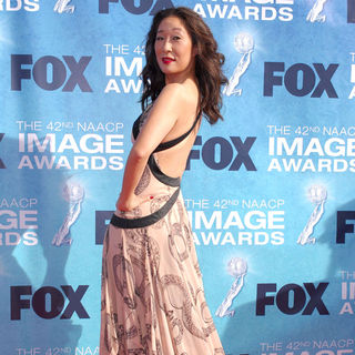 Sandra Oh in 42nd NAACP Image Awards - Arrivals