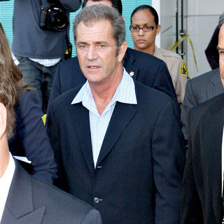 Mel Gibson in Mel Gibson Leaving The Los Angeles County Superior Court Airport Courthouse