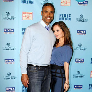 Rick Fox, Eliza Dushku in 'Perez Hilton's Blue Ball 33rd Birthday Celebration' - Arrivals