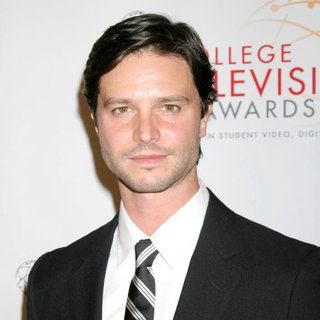 Jason Behr in 32nd Annual College Television Awards