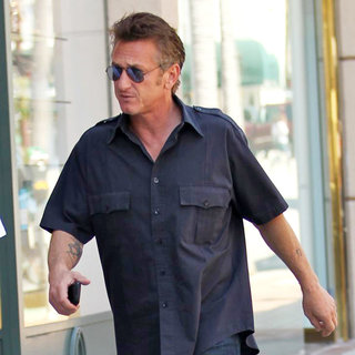 Sean Penn Arriving at A Medical Centre in Beverly Hills with His Son