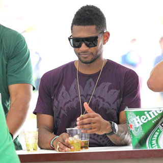 Usher in Celebrities at The 2011 Coachella Valley Music and Arts Festival - Day 1