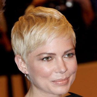 Michelle Williams in Alexander McQueen: Savage Beauty Costume Institute Gala