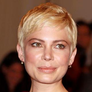 Michelle Williams in Alexander McQueen: Savage Beauty Costume Institute Gala