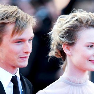 Henry Hopper, Mia Wasikowska in 2011 Cannes International Film Festival - Day 6 - The Tree of Life - Premiere