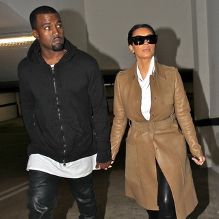 Kanye West, Kim Kardashian in Kim Kardashian and Kanye West Leaving A Medical Building