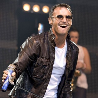 Marti Pellow, Wet Wet Wet in Wet Wet Wet Perform Live on Stage to Celebrate The 25th Anniversary of Their First Appearance