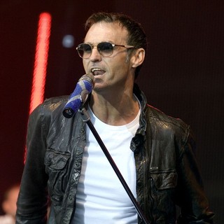 Marti Pellow, Wet Wet Wet in Wet Wet Wet Perform Live on Stage to Celebrate The 25th Anniversary of Their First Appearance