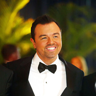 Seth MacFarlane in 2010 White House Correspondents Association Dinner - Arrivals