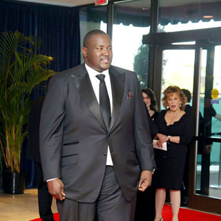 Quinton Aaron in 2010 White House Correspondents Association Dinner - Arrivals
