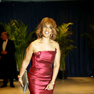 Gayle King in 2010 White House Correspondents Association Dinner - Arrivals