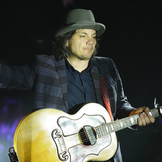 Jeff Tweedy, Wilco in Wilco Performing Live in Concert