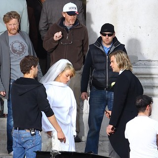 Ron Howard, Olivia Wilde, Chris Hemsworth in Filming Takes Place for Rush