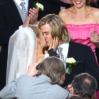 Olivia Wilde, Chris Hemsworth in Filming Takes Place for Rush